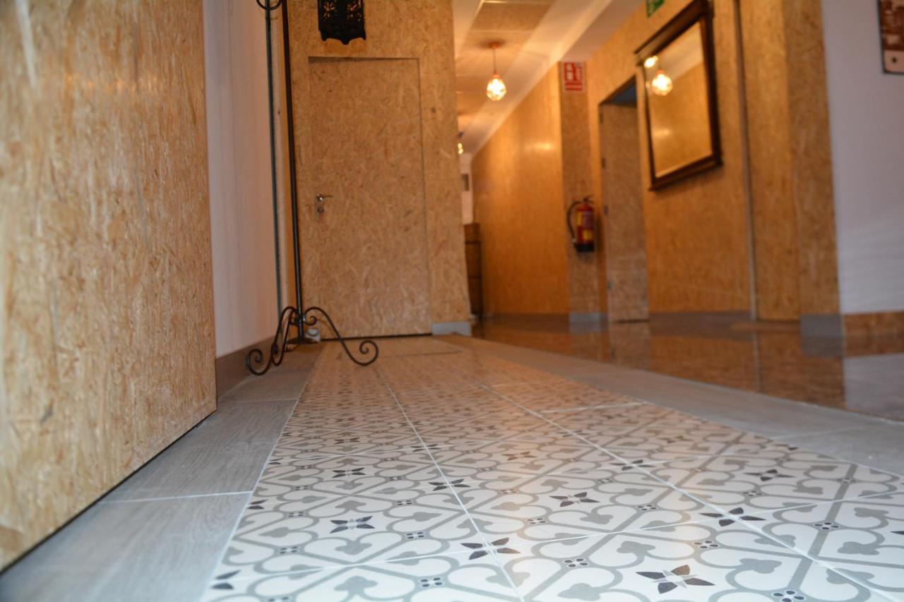 Italica Hostel Santiponce Εξωτερικό φωτογραφία
