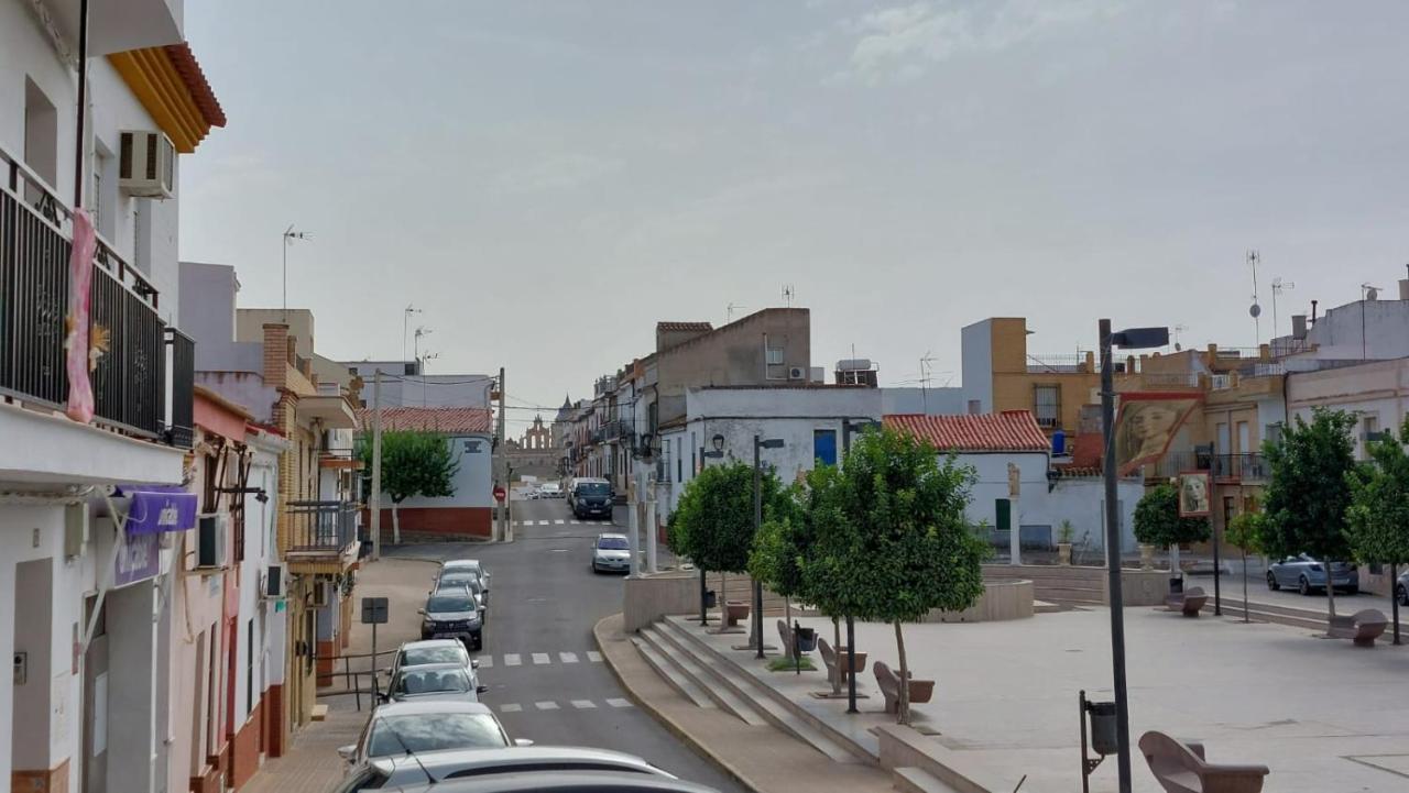 Italica Hostel Santiponce Εξωτερικό φωτογραφία
