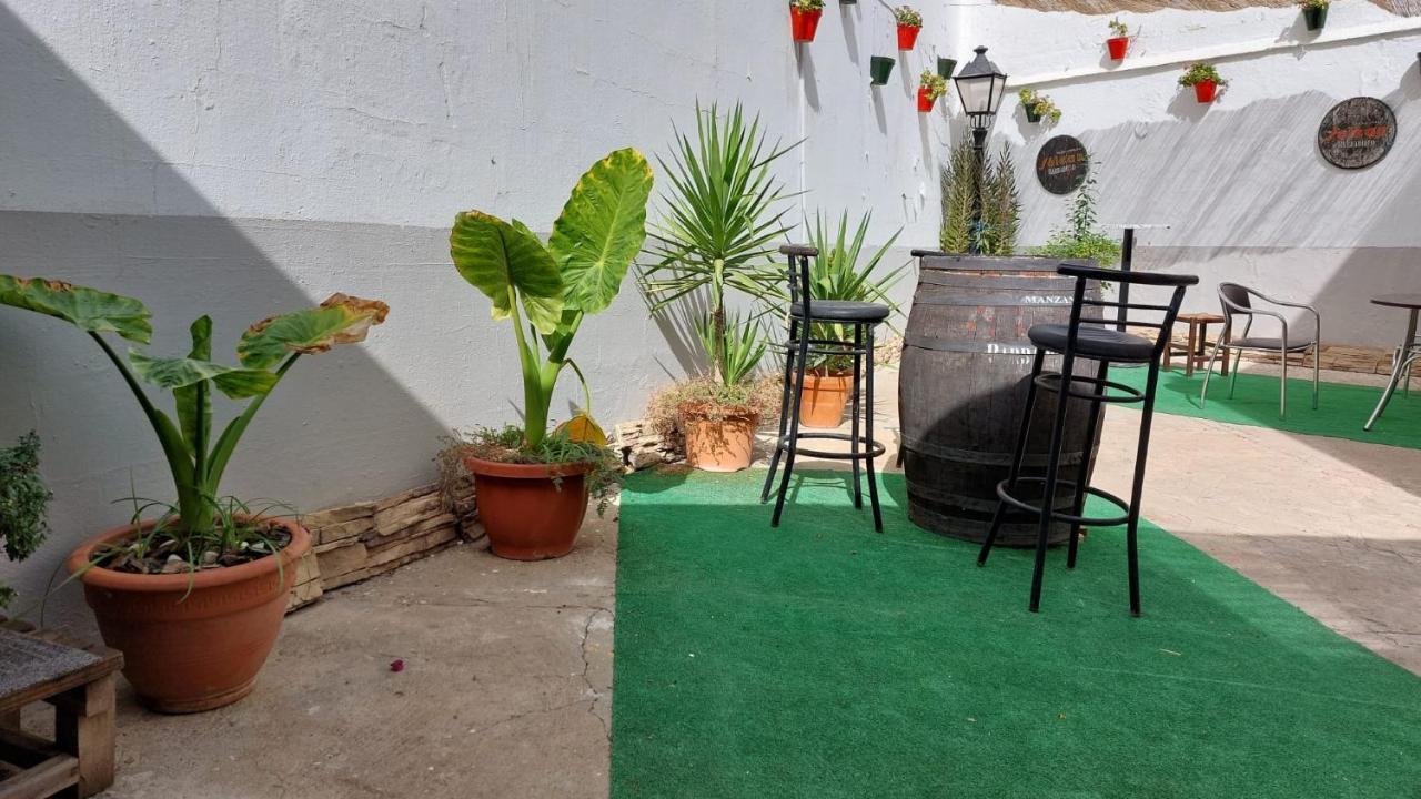 Italica Hostel Santiponce Εξωτερικό φωτογραφία