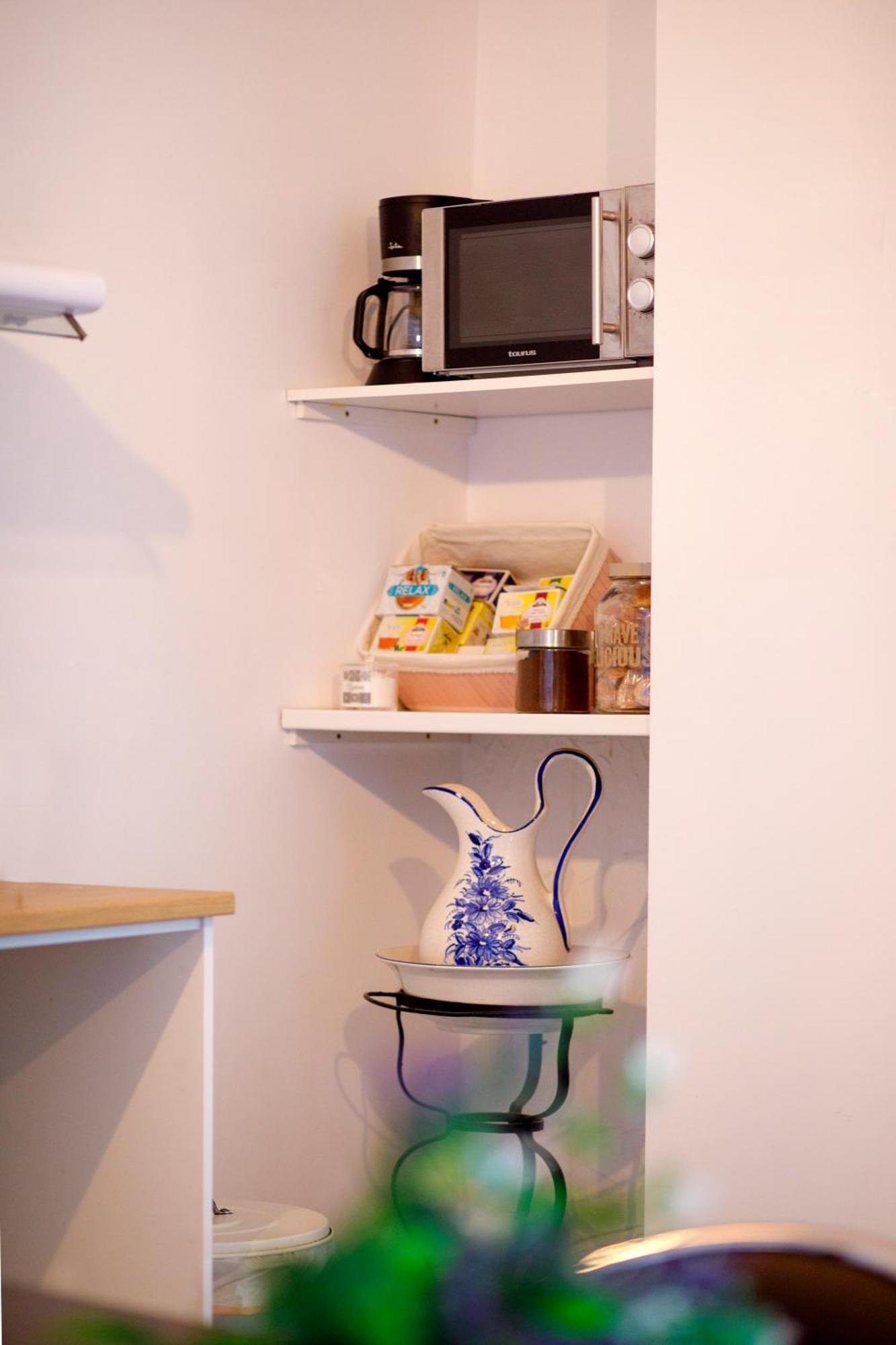 Italica Hostel Santiponce Εξωτερικό φωτογραφία