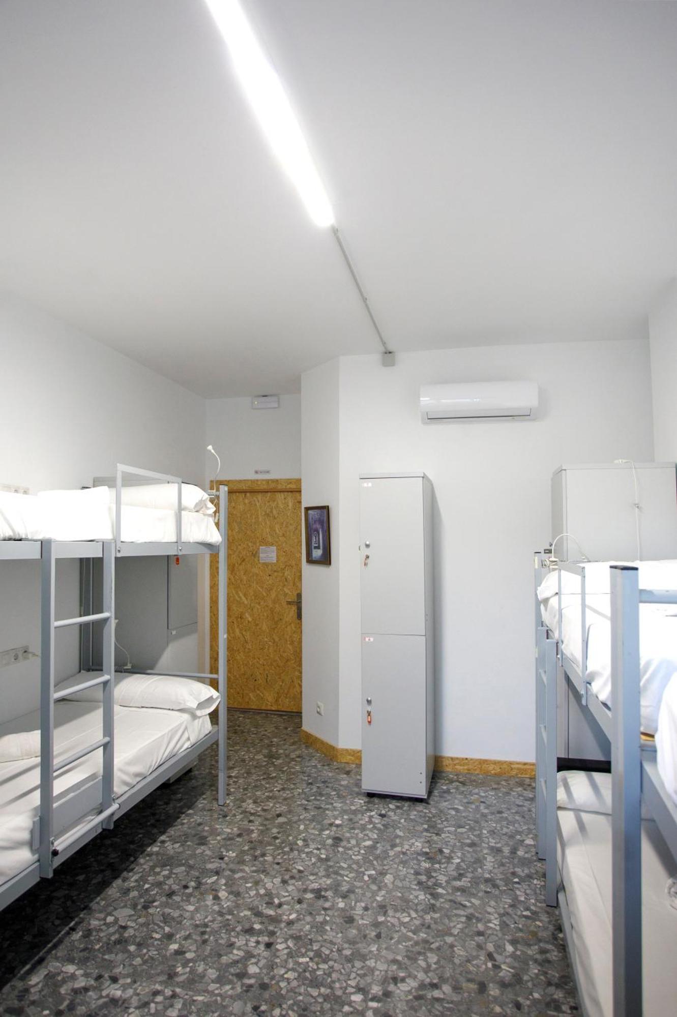 Italica Hostel Santiponce Εξωτερικό φωτογραφία