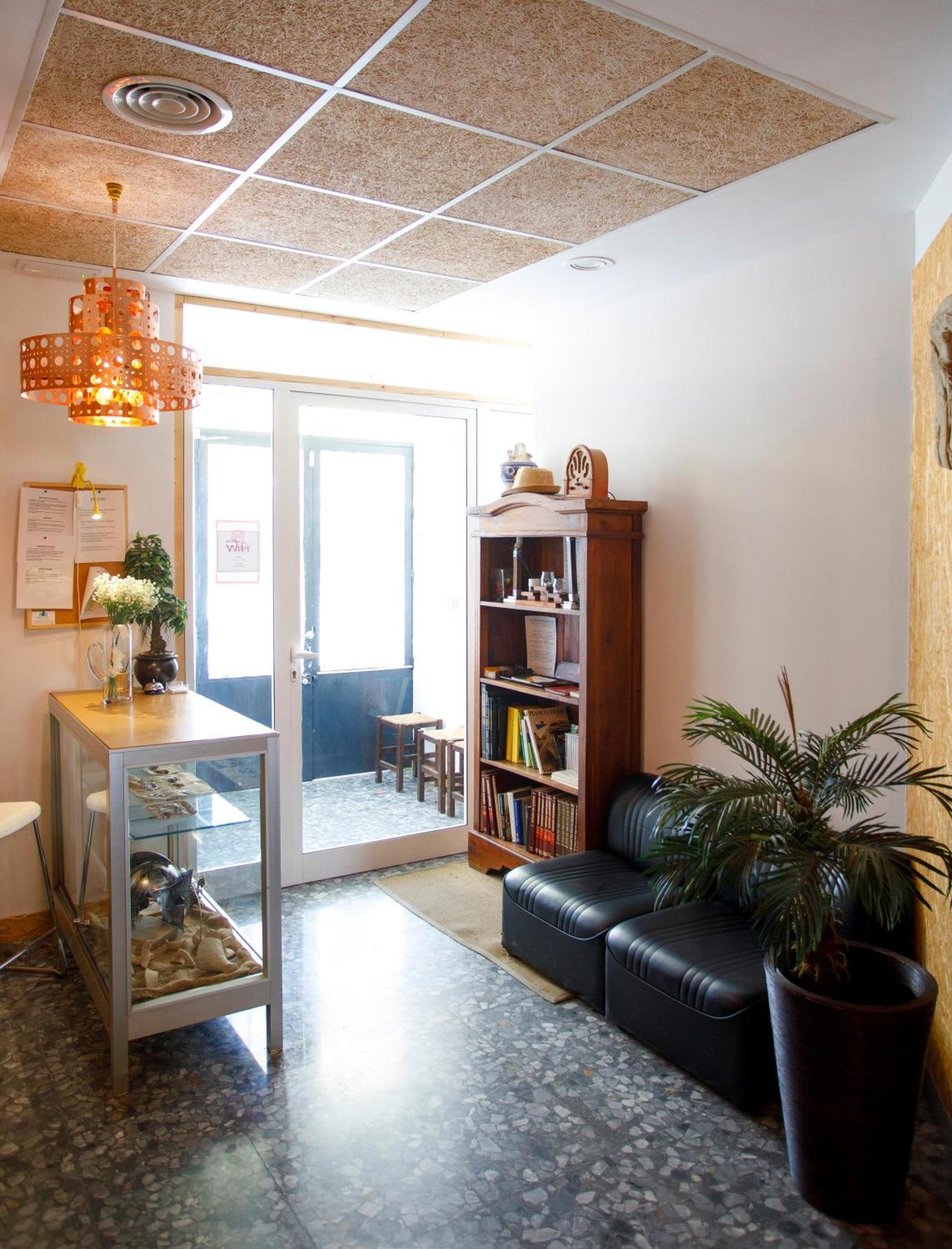 Italica Hostel Santiponce Εξωτερικό φωτογραφία